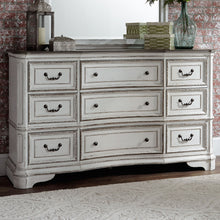 Magnolia Manor - 9 Drawer Dresser - White