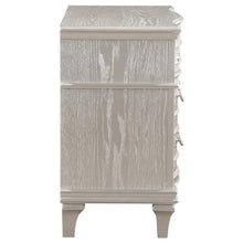 Evangeline - 3-Drawer Nightstand - Silver Oak