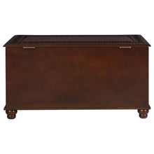 Finlay - Cedar Chest - Dark Tobacco