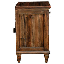 Avenue - 3-Drawer Nightstand